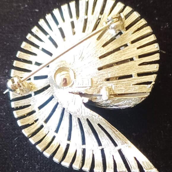 MCM J.J. Jonette Brooch - Picture 2 of 5